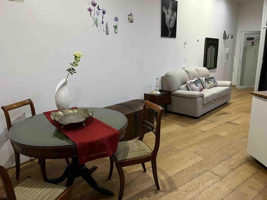 Parterre Piazza Liberta Appartement *
